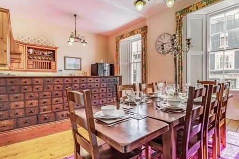 6 bedroom terraced house for sale, Clifton House, Tudor Square, Tenby