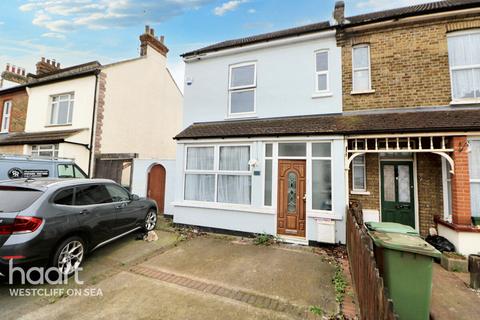 3 bedroom semi-detached house for sale, Cromwell Road, Southend-on-Sea