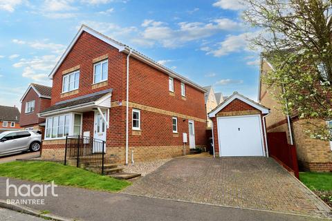 4 bedroom detached house for sale, Brewster Close, Halstead