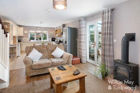 96 Bath Road, Knowle, Bridgwater, TA7 8PJ
