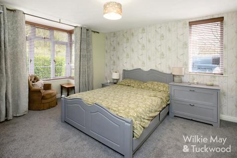96 Bath Road, Knowle, Bridgwater, TA7 8PJ