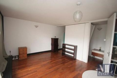 1 bedroom flat for sale, Rowley Way, London, London, NW8 0SN