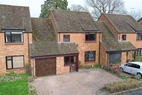 4 bedroom link detached house for sale - Caswall Ride, Yateley GU46