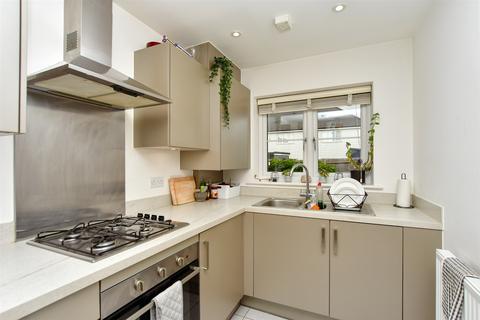 26 Barkers End, Sittingbourne, ME10 3FS