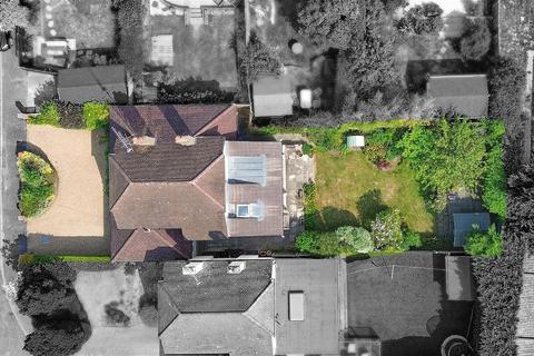 1 West Close, Farnham, GU9 0RF