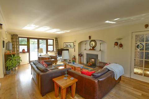 22 Coxheath Road, Church Crookham, Fleet, GU52 6QJ