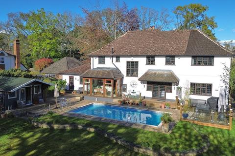 22 Coxheath Road, Church Crookham, Fleet, GU52 6QJ