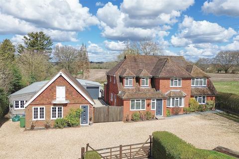 Highfield Pilcot Hill, Dogmersfield, Hook, RG27 8SX