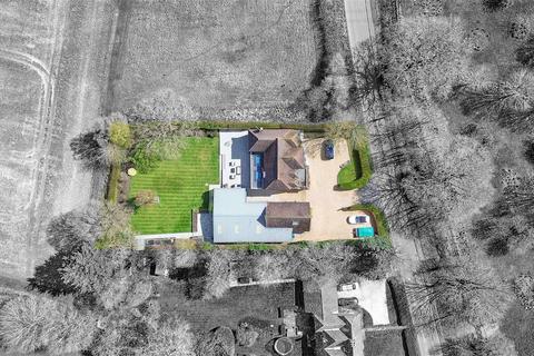 Highfield Pilcot Hill, Dogmersfield, Hook, RG27 8SX