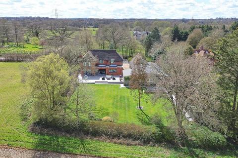 Highfield Pilcot Hill, Dogmersfield, Hook, RG27 8SX