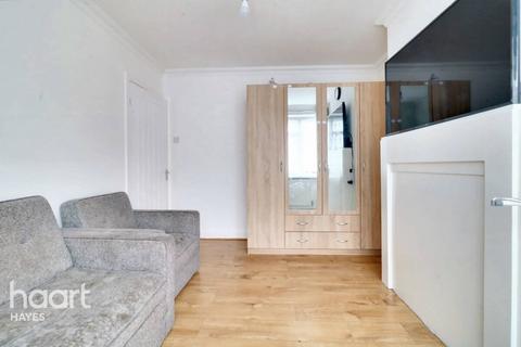 2 bedroom maisonette for sale, Botwell Crescent, Hayes