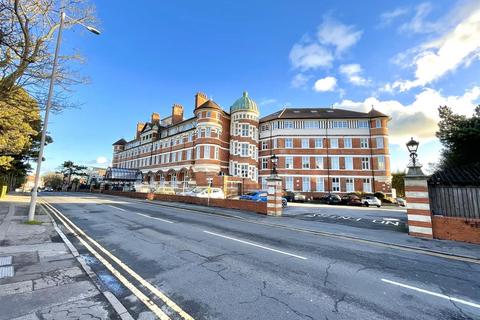 1 bedroom apartment for sale, Burlington West Mansions, Owls Road, Boscombe Spa, Bournemouth