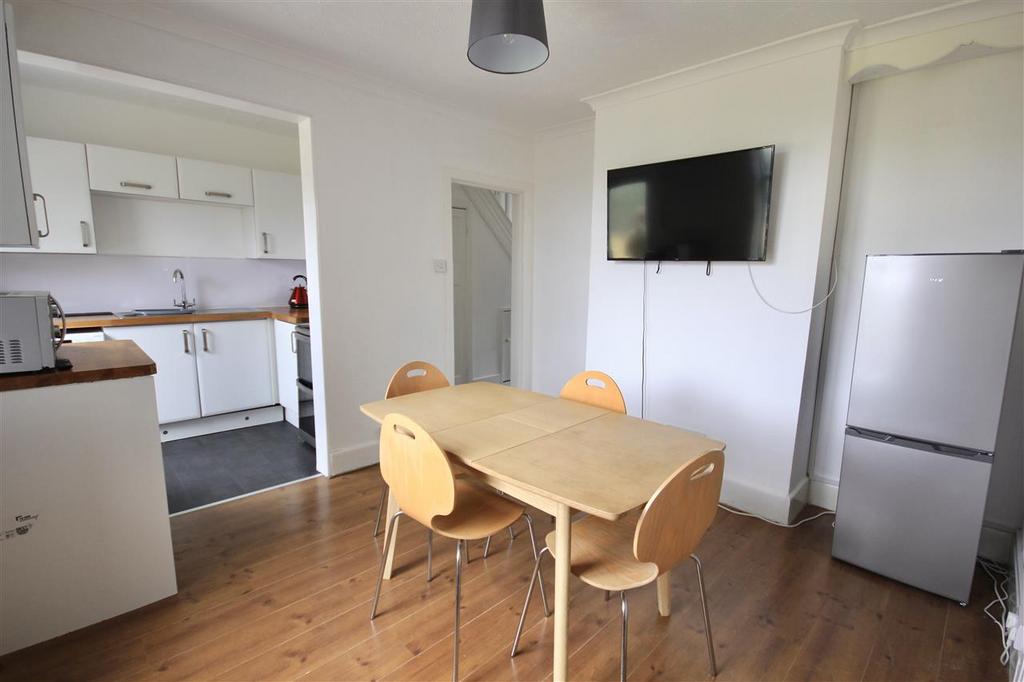 Fortescue Road, Parkstone, Poole 3 bed detached house for sale £350,000