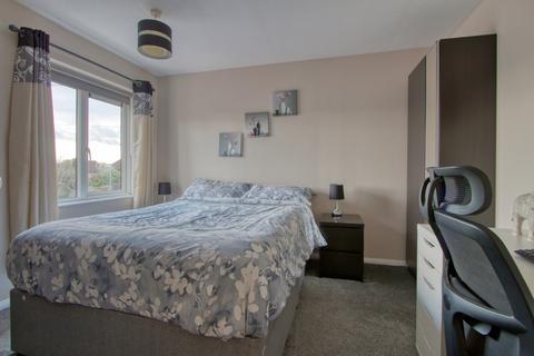 81 Dowell Close, Taunton, TA2 6AU