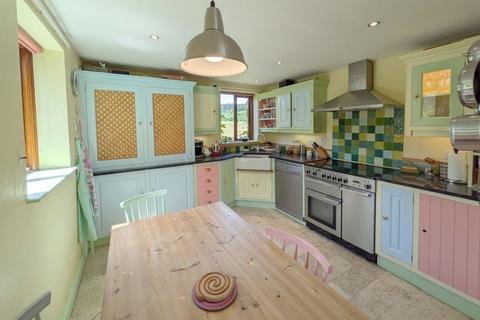 5 bedroom property for sale, Crews Hill Court, Worcester WR6