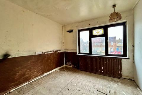 52 Jenningtree Road, Erith, DA8 2JR