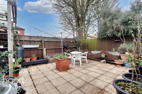 3 bedroom semi-detached house for sale, Kenlan Road, Wisbech