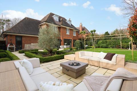 4 bedroom detached house for sale, Fox Wood, Walton-on-Thames, Surrey, KT12