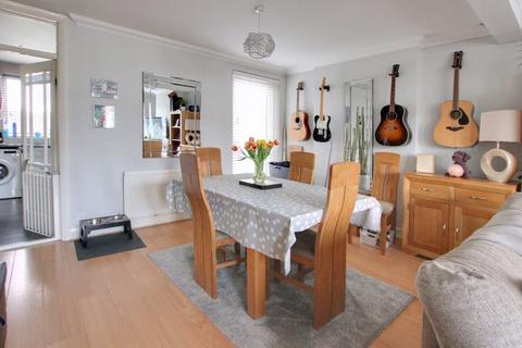 3 bedroom apartment for sale - Addington Road, West Wickham