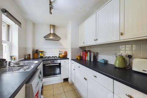 2 bedroom flat for sale - North Parade, Frome