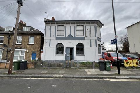 Property to rent, Courthill Road, Lewisham, SE13