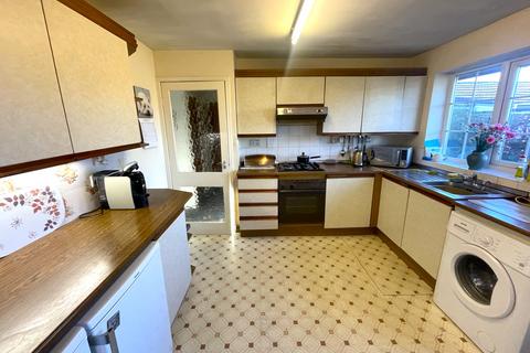 1 Crossfield Close, Denton, Manchester, M34 6LU