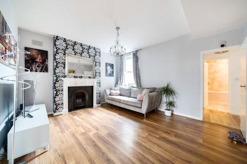 2 bedroom flat for sale, Minerva Road, Kingston Upon Thames, KT1