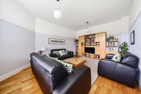 171 Southend Road, Stanford-le-hope, SS17 7AA