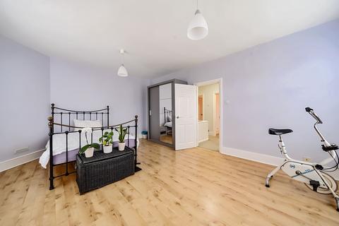 171 Southend Road, Stanford-le-hope, SS17 7AA
