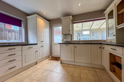 3 bedroom semi-detached house for sale, Ferry Road, Scunthorpe, North Lincolnshire, DN15