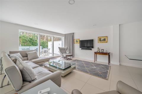 13 Lakeside Road, Poole, BH13 6LS