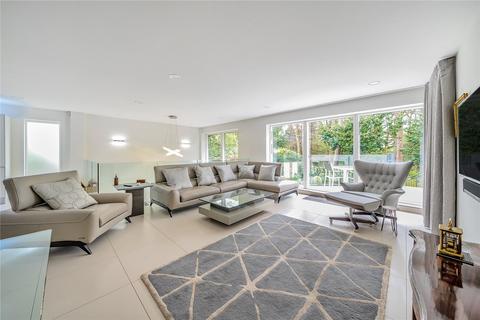 13 Lakeside Road, Poole, BH13 6LS