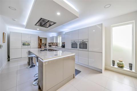 13 Lakeside Road, Poole, BH13 6LS