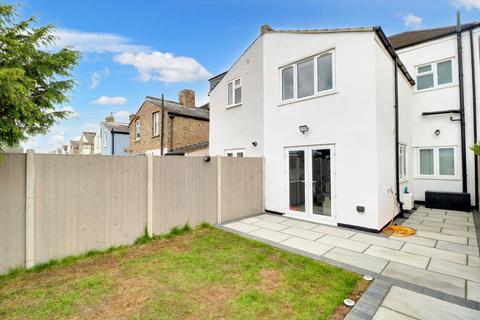 3 bedroom semi-detached house for sale, Lisburn Road, Newmarket CB8