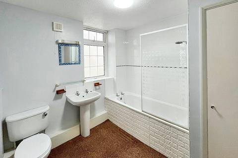 1 bedroom apartment to rent, Kennington Road, Willesborough TN24