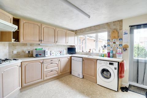 4 bedroom detached house for sale, Melford Close, Cambridge CB25