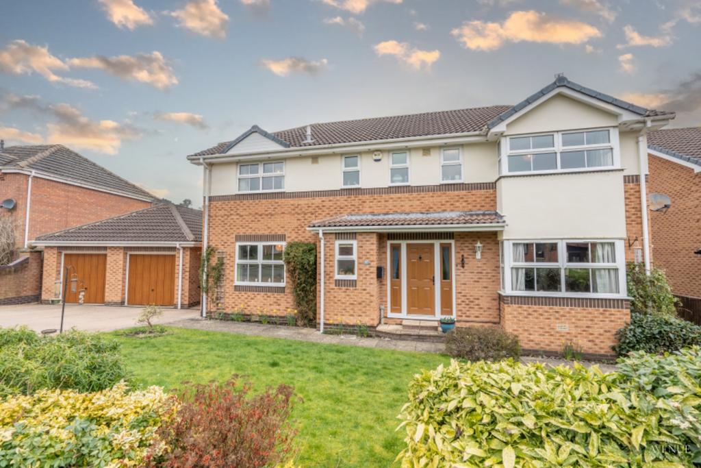 Acorn Ridge, Walton, Chesterfield... 5 bed detached house for sale £