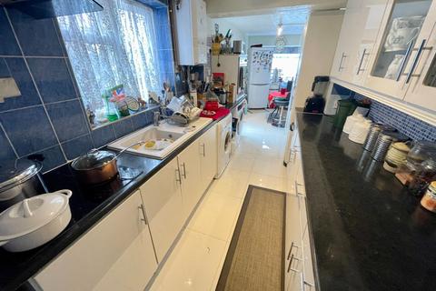 282 Selbourne Road, Luton, LU4 8LX
