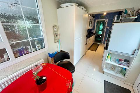 282 Selbourne Road, Luton, LU4 8LX