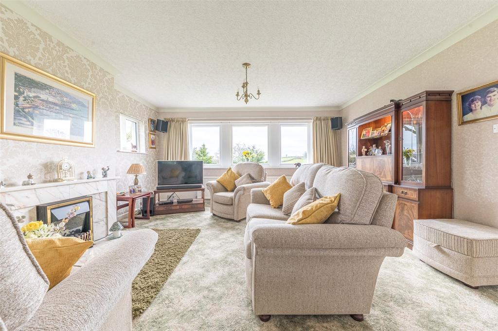 Carnforth, Lancashire LA6 3 bed bungalow for sale £465,000