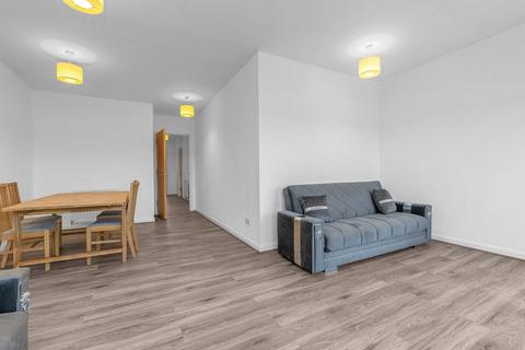 3 bedroom flat to rent - Hawkhill Close, Leith, Edinburgh, EH7