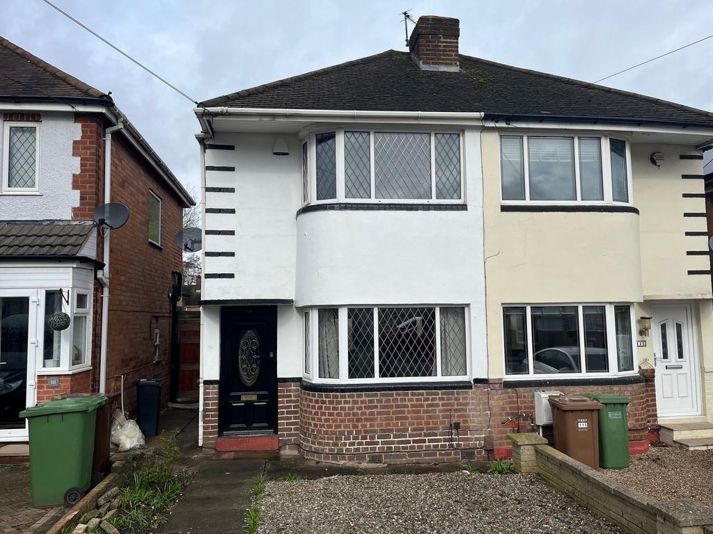 Castle Lane, Solihull, B92 2 bed semidetached house for sale £235,000
