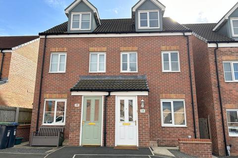 3 bedroom townhouse for sale - Hazelbank, Coundon Gate, Bishop Auckland, DL14