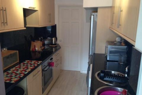 11 Huntingdon Gardens, Worcester Park, KT4 8TF