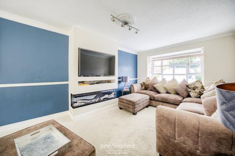 42 Barnfield Drive, Solihull, B92 0QB