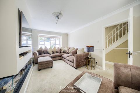 42 Barnfield Drive, Solihull, B92 0QB