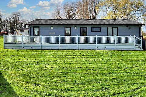 2 bedroom holiday lodge for sale, Running Waters Holiday Park, Old Romney TN29