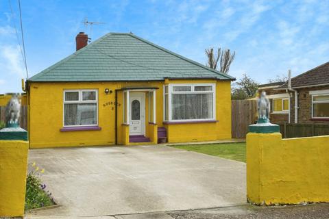 2 bedroom bungalow for sale, Sea View Road, Cliffsend, CT12