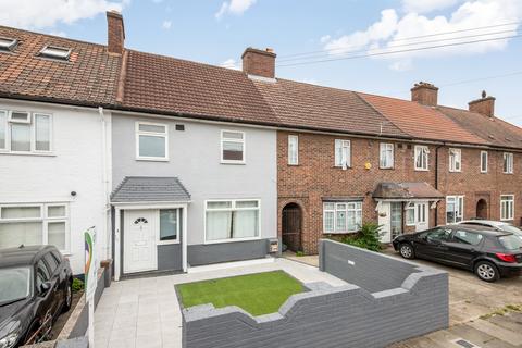 167 Knapmill Road, Bellingham, London, SE6 3TF