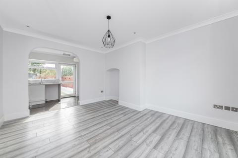 167 Knapmill Road, Bellingham, London, SE6 3TF